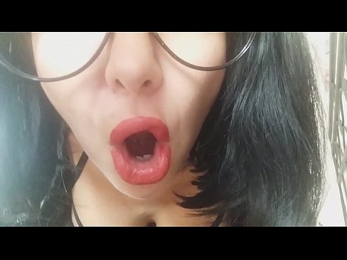 ❤️ Amor, la teva madrastra no et deixarà anar a l'escola avui... Et necessito massa... ❤ Vídeo porno a nosaltres