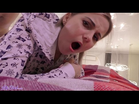 ❤️ La mare sexy s'empassa i el sexe pregistyle - semen de prop ❤ Vídeo porno a nosaltres